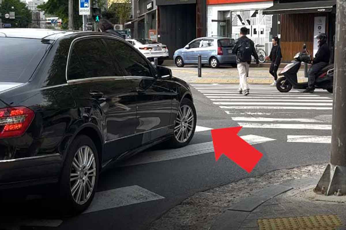 우회전-일시-정지-보행자-1