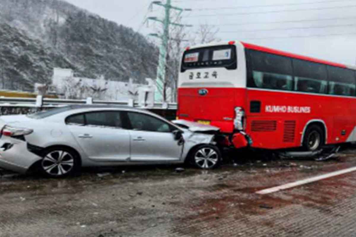 고속도로-눈길사고-서해안고속도로