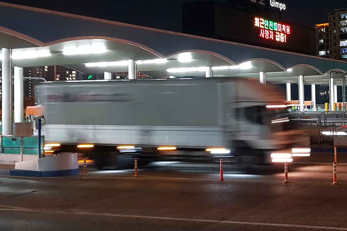 화물차-톨게이트-과적-단속-과태료-벌금-운전자-고속도로