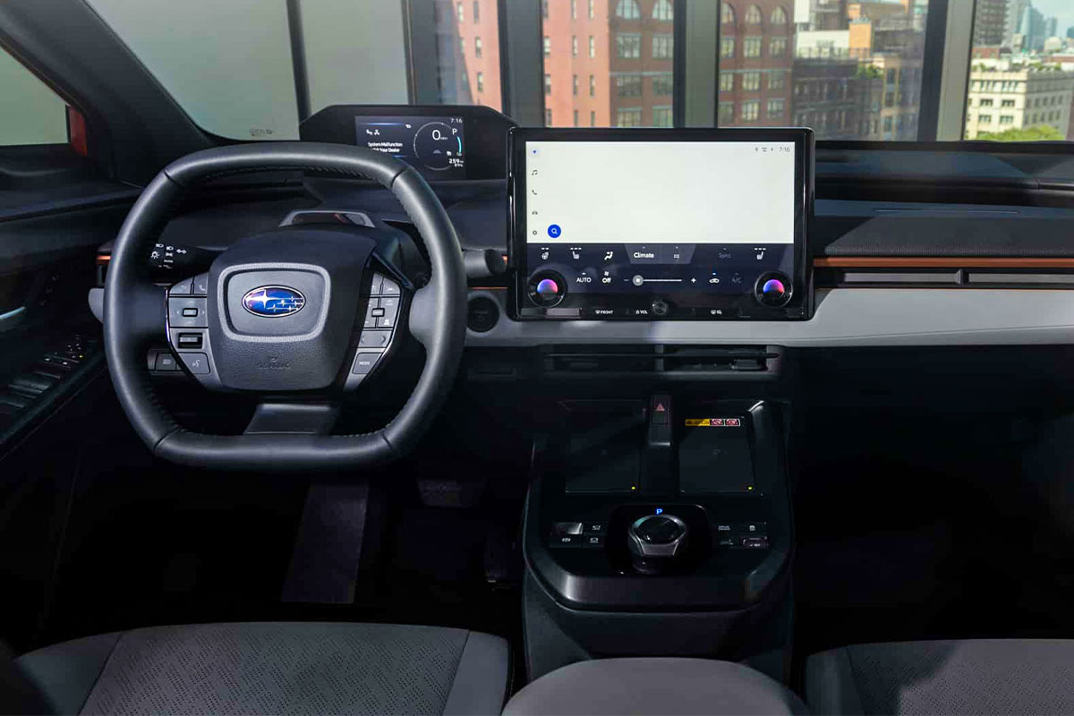 스바루 – 언차티드 – 전기 SUV – CH-R 기반 – 듀얼모터 AWD – 전륜구동 FWD – 300마일 주행 – X-Mode – NACS 충전 – 2026 출시