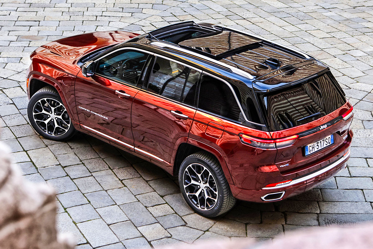 스텔란티스 – 관세 충격 – 북미 시장 – 출하량 감소 – 순손실 – 글로벌 자동차 시장 – 안토니오 필로사 – 마세라티 매각설 – 크라이슬러 – 전략 전환