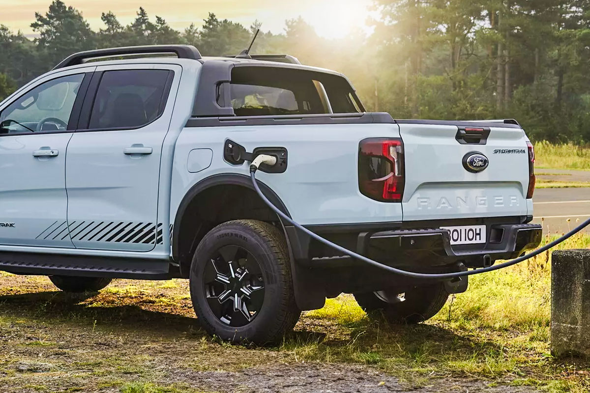 포드 레인저 PHEV – 하이브리드 – 타스만 – 배터리 전력공급 – 현장용 발전 기능 – 충전 연계 시스템 – 전원 백업 – 전기차급 편의기능