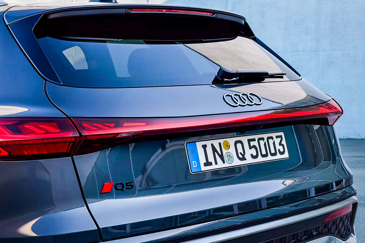 아우디-Q5-SUV