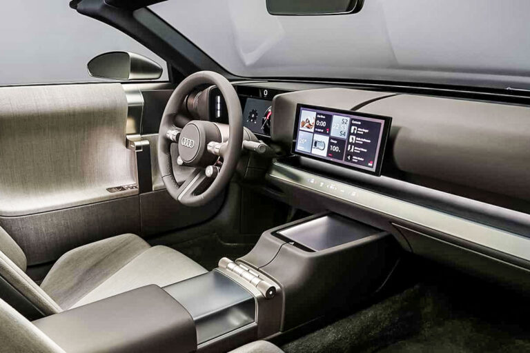 아우디-A4-전기차