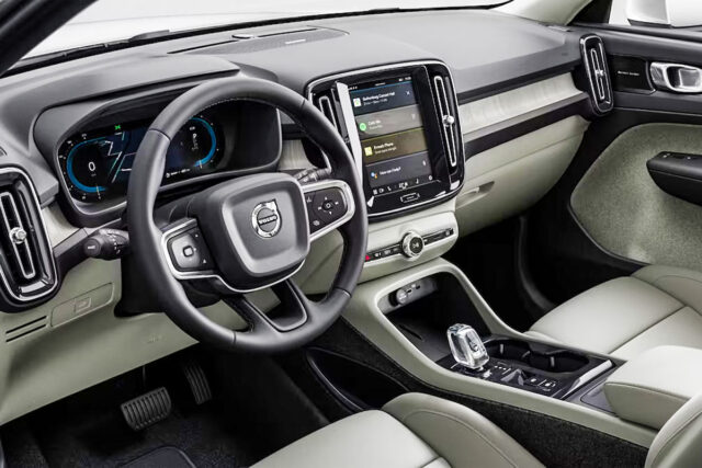 볼보-XC40-2026
